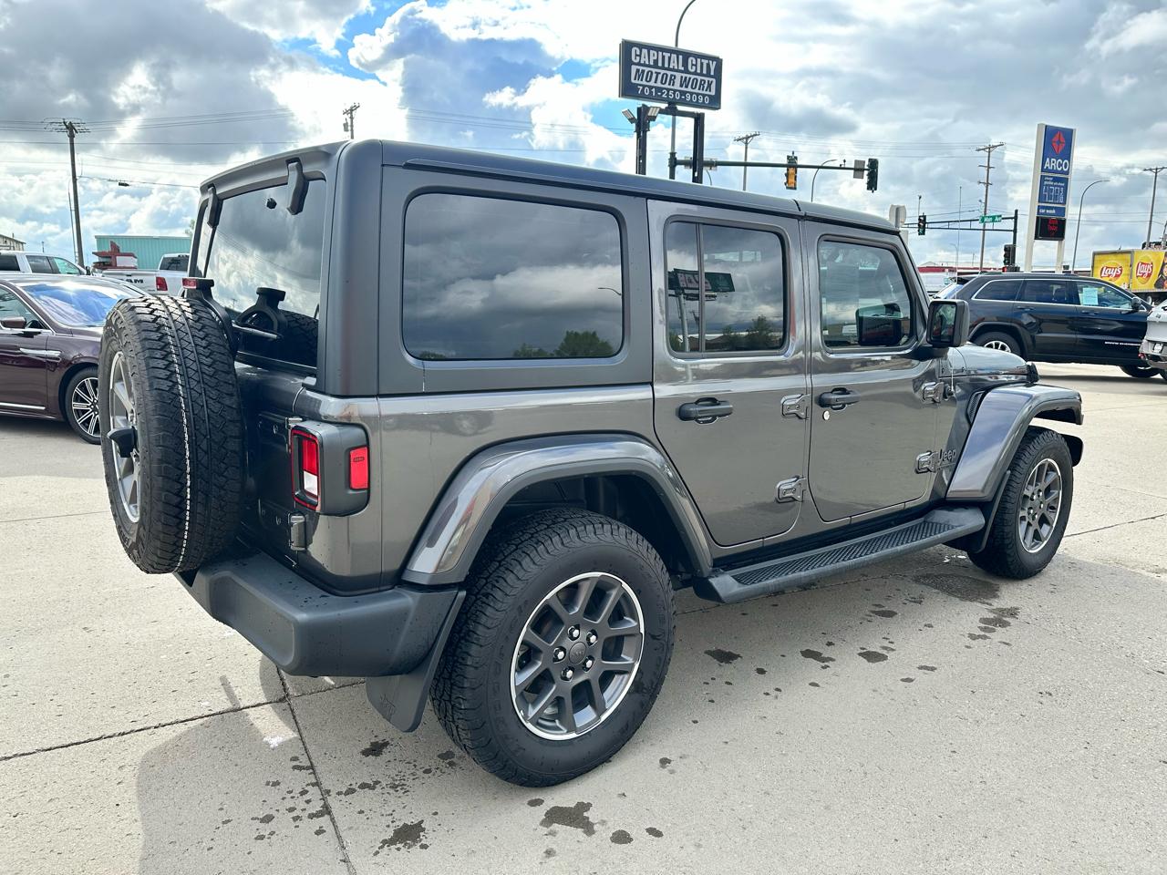 Jeep Wrangler Unlimited Sport 2021