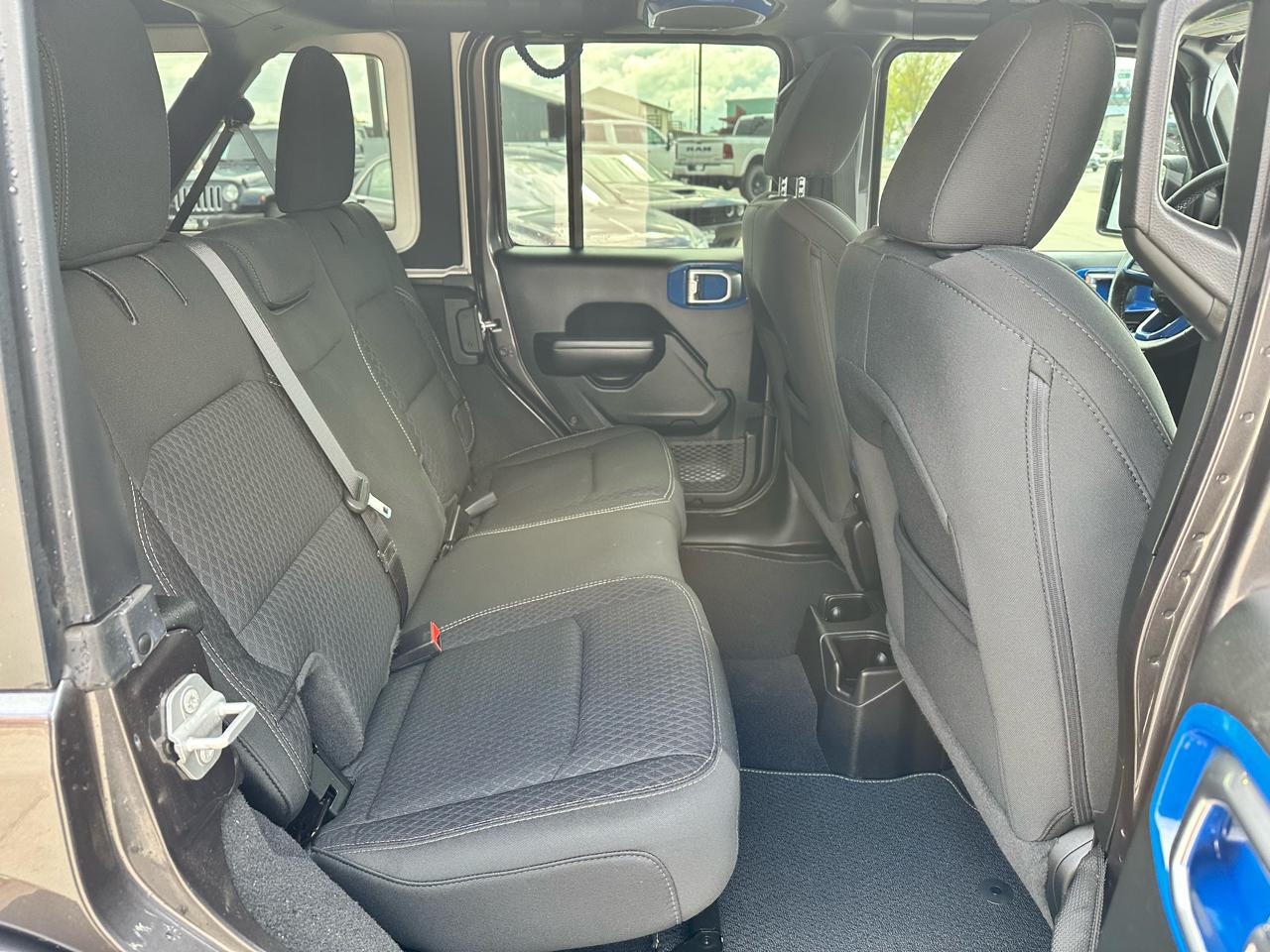 Jeep Wrangler Unlimited Sport 2021