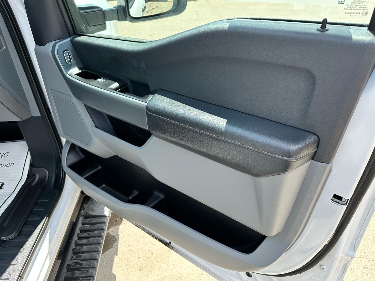 Ford F-350 SD XLT Crew Cab Long Bed 4WD 2024