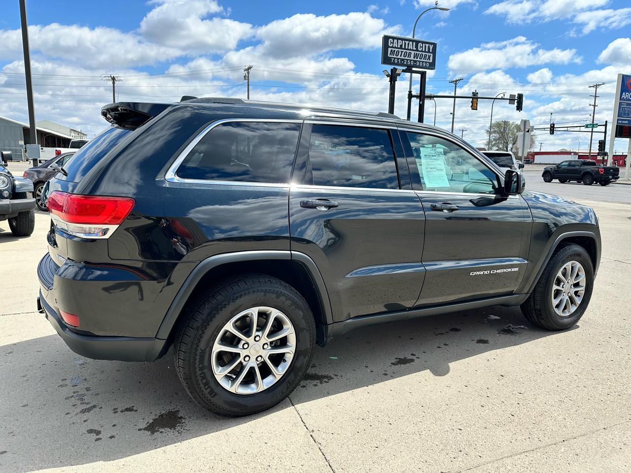 Jeep Grand Cherokee Laredo 4WD 2016