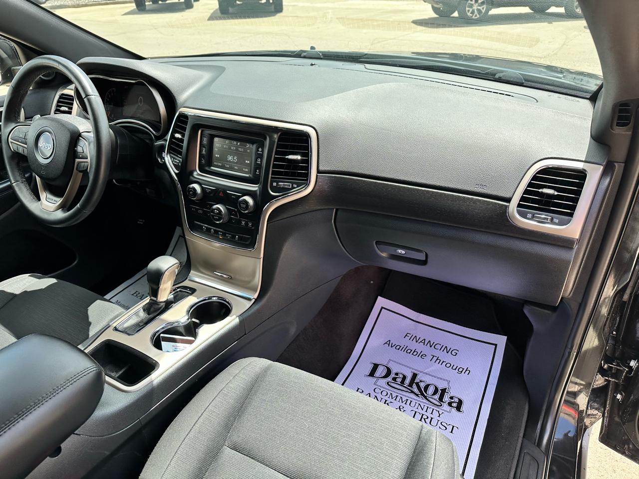 Jeep Grand Cherokee Laredo 4WD 2016