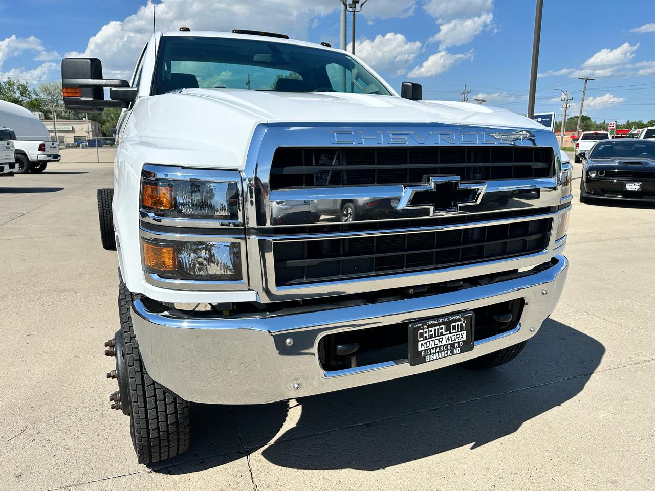 Chevrolet Silverado Medium Duty  2021