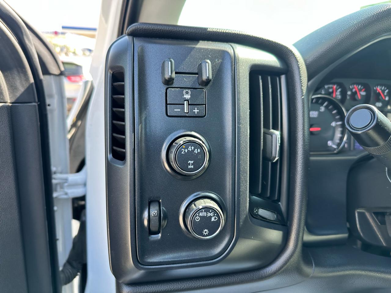 Chevrolet Silverado Medium Duty  2021