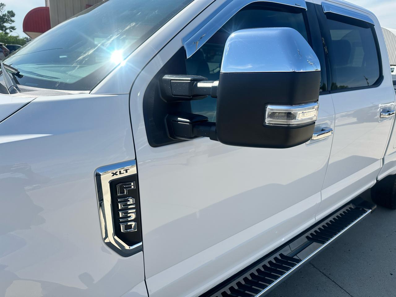 Ford F-250 SD XLT Crew Cab 4WD 2020