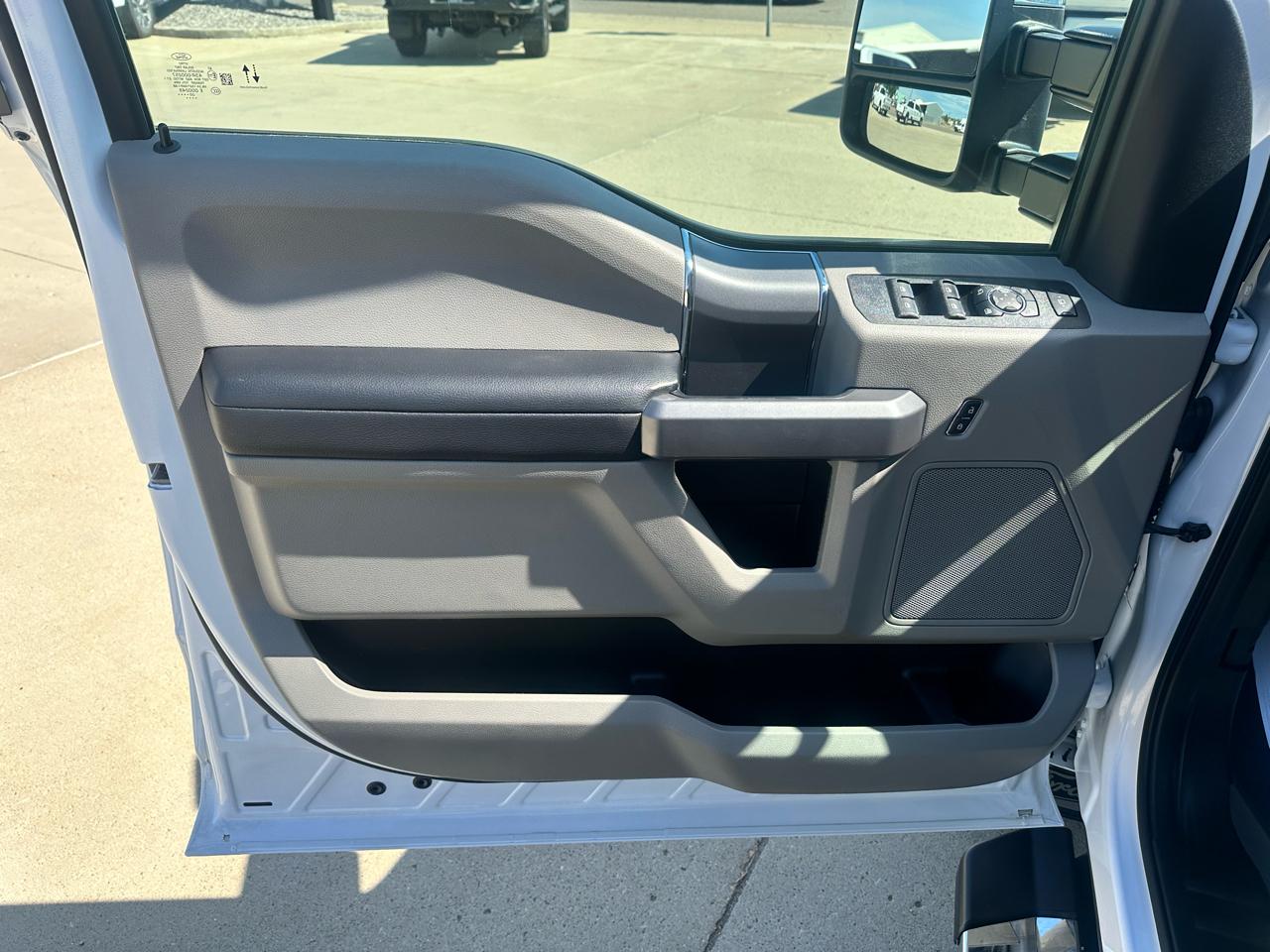 Ford F-250 SD XLT Crew Cab 4WD 2020