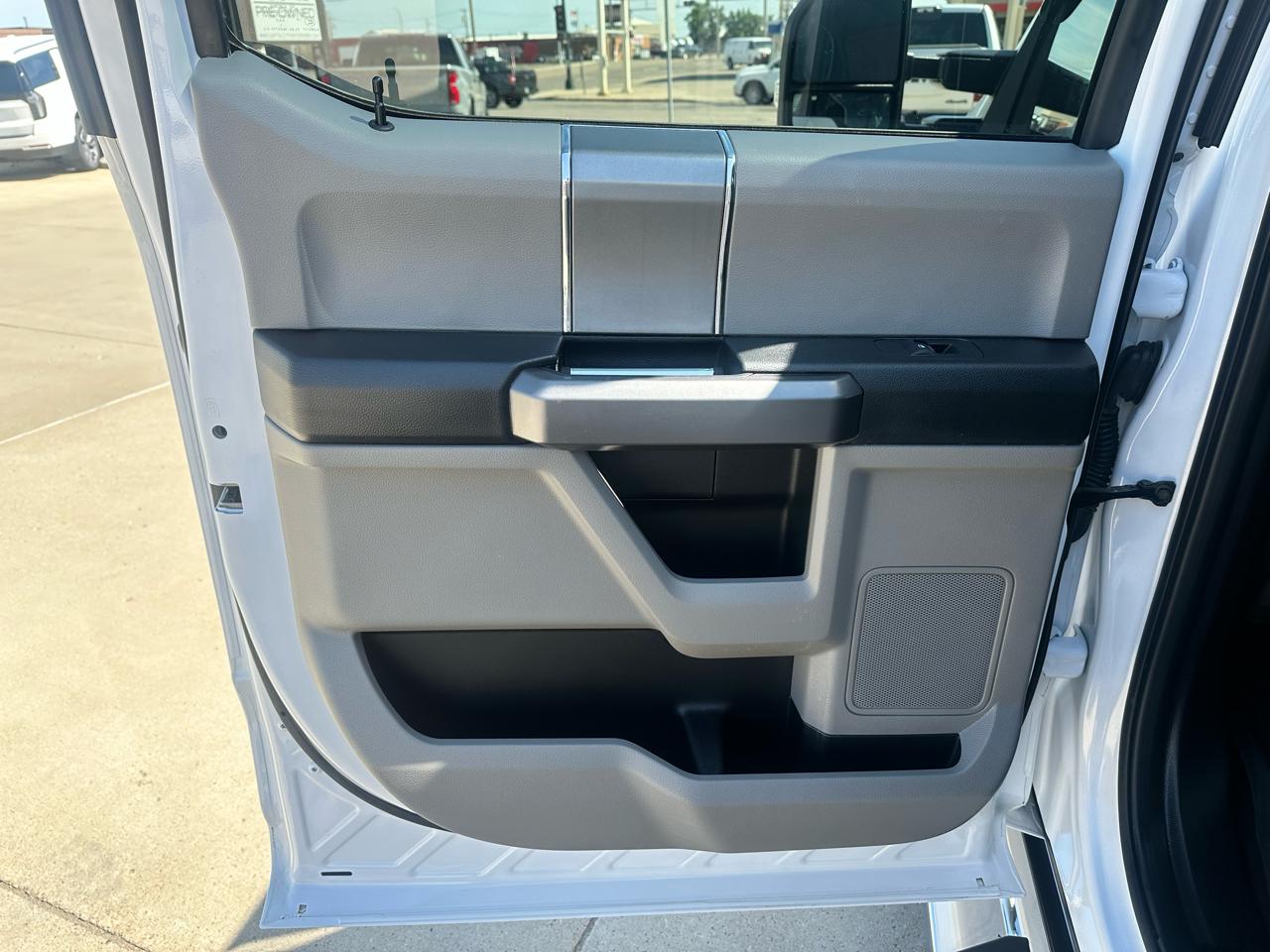 Ford F-250 SD XLT Crew Cab 4WD 2020