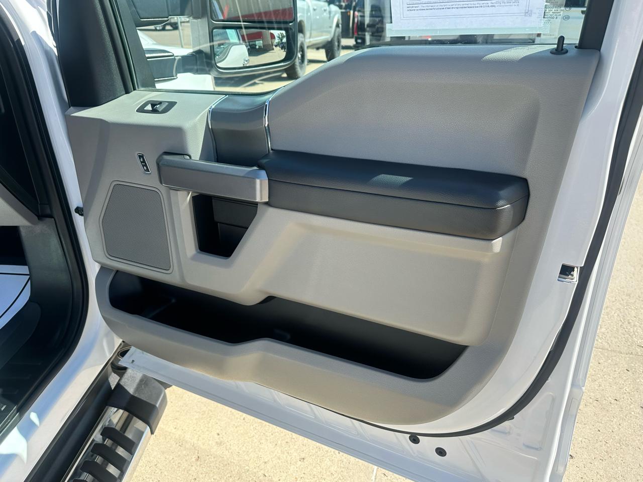 Ford F-250 SD XLT Crew Cab 4WD 2020