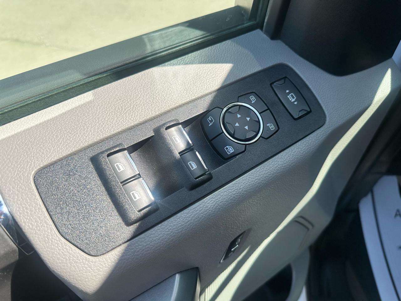 Ford F-250 SD XLT Crew Cab 4WD 2020