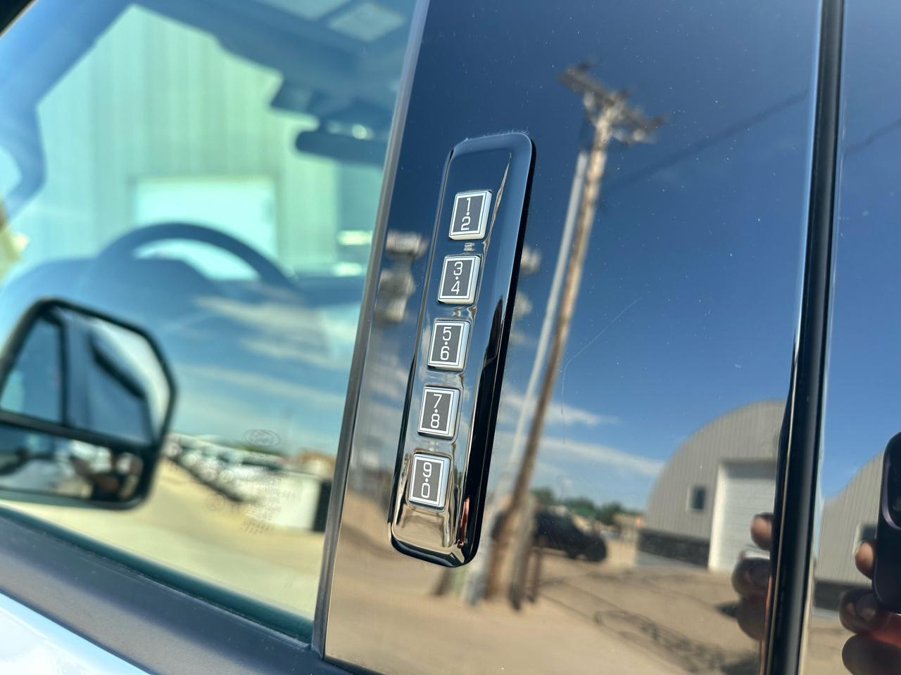 Ford F-250 SD XLT Crew Cab 4WD 2020