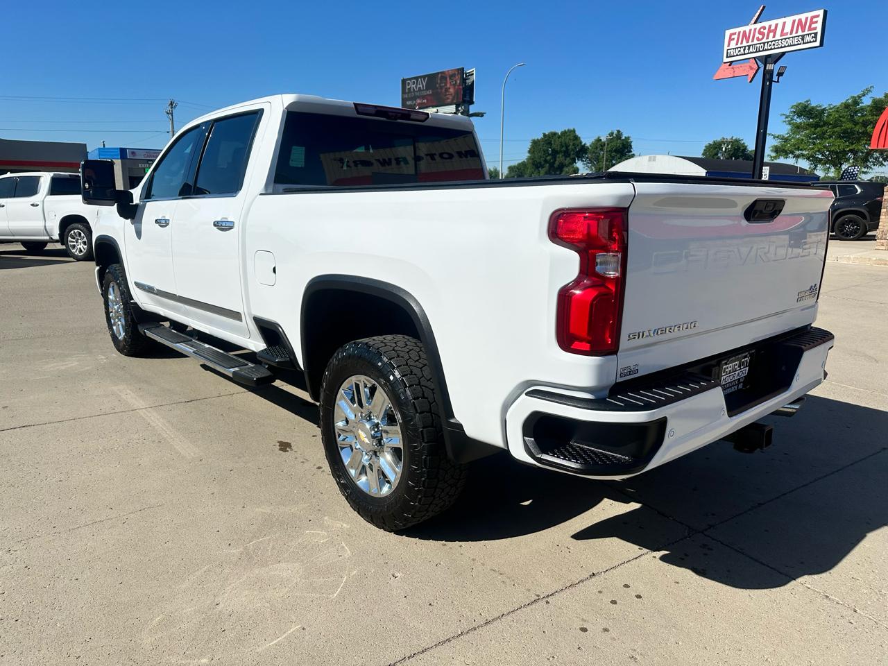 Chevrolet Silverado 3500HD High Country Crew Cab 4WD 2024
