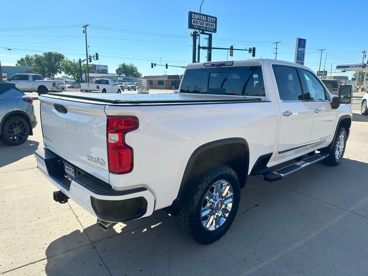 Chevrolet Silverado 3500HD High Country Crew Cab 4WD 2024