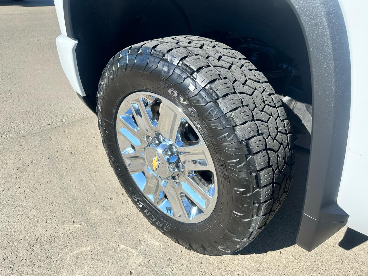 Chevrolet Silverado 3500HD High Country Crew Cab 4WD 2024