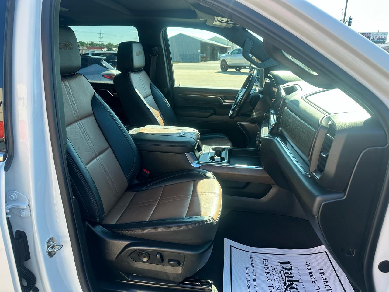 Chevrolet Silverado 3500HD High Country Crew Cab 4WD 2024