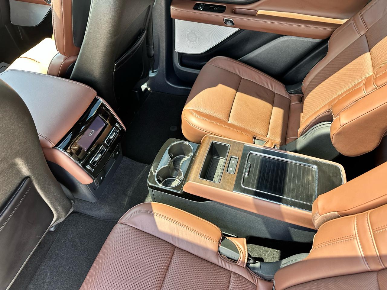 Lincoln Aviator  2025