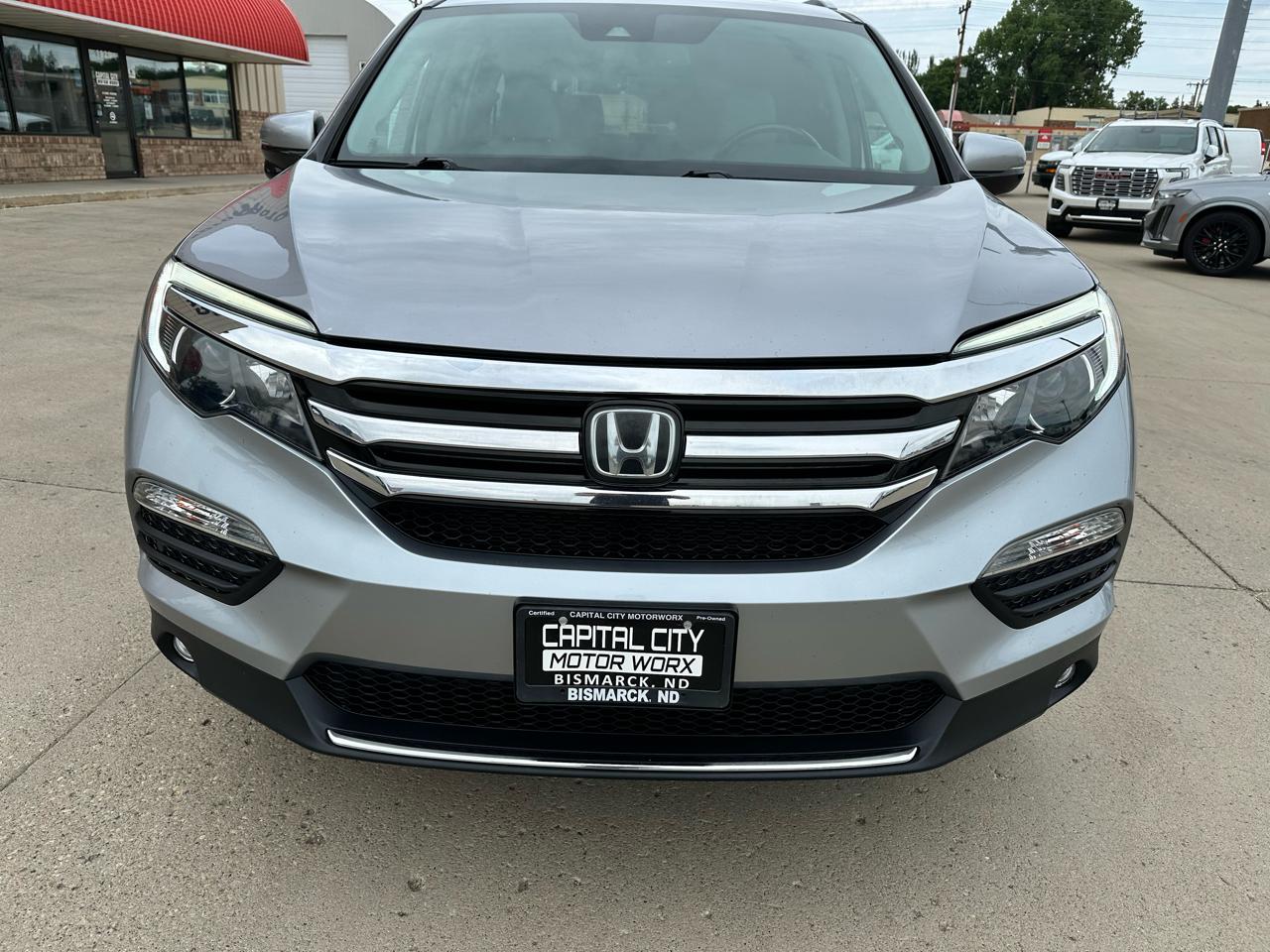 Honda Pilot Touring 4WD 2017
