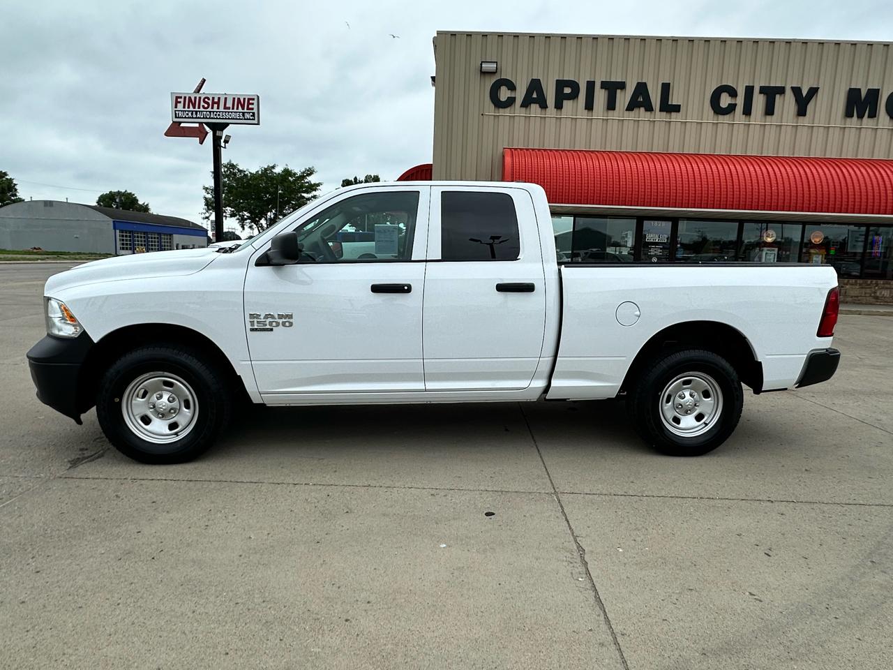 RAM 1500 Classic Tradesman Quad Cab 4WD 2019