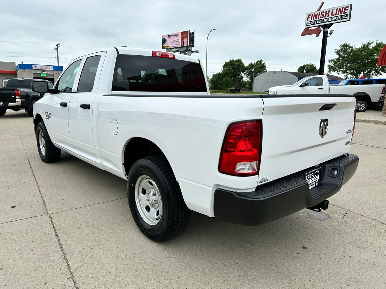RAM 1500 Classic Tradesman Quad Cab 4WD 2019