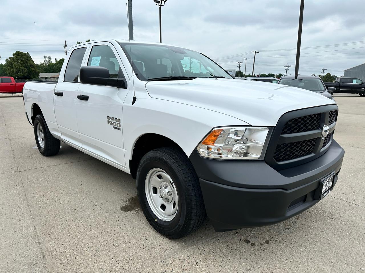 RAM 1500 Classic Tradesman Quad Cab 4WD 2019