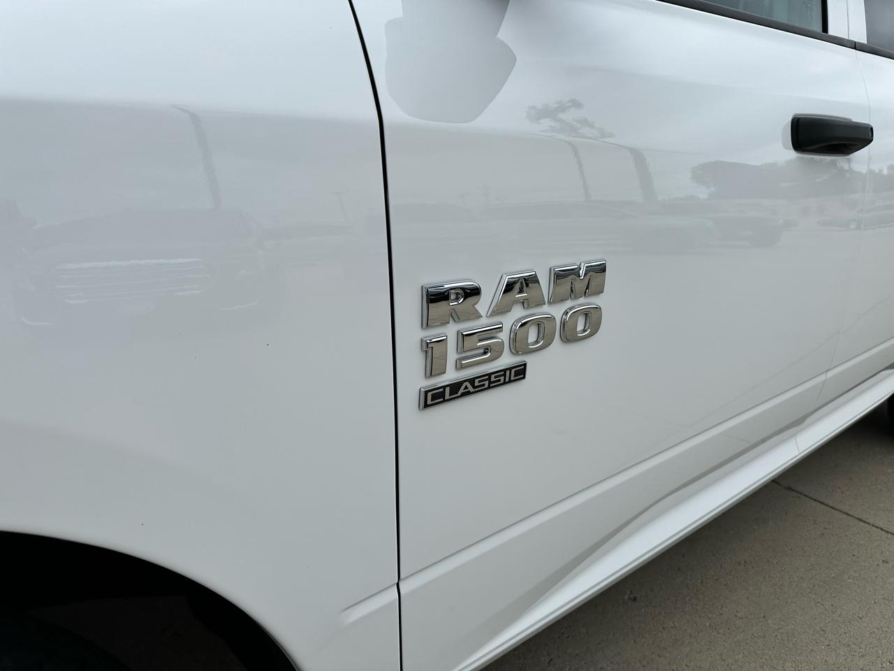 RAM 1500 Classic Tradesman Quad Cab 4WD 2019