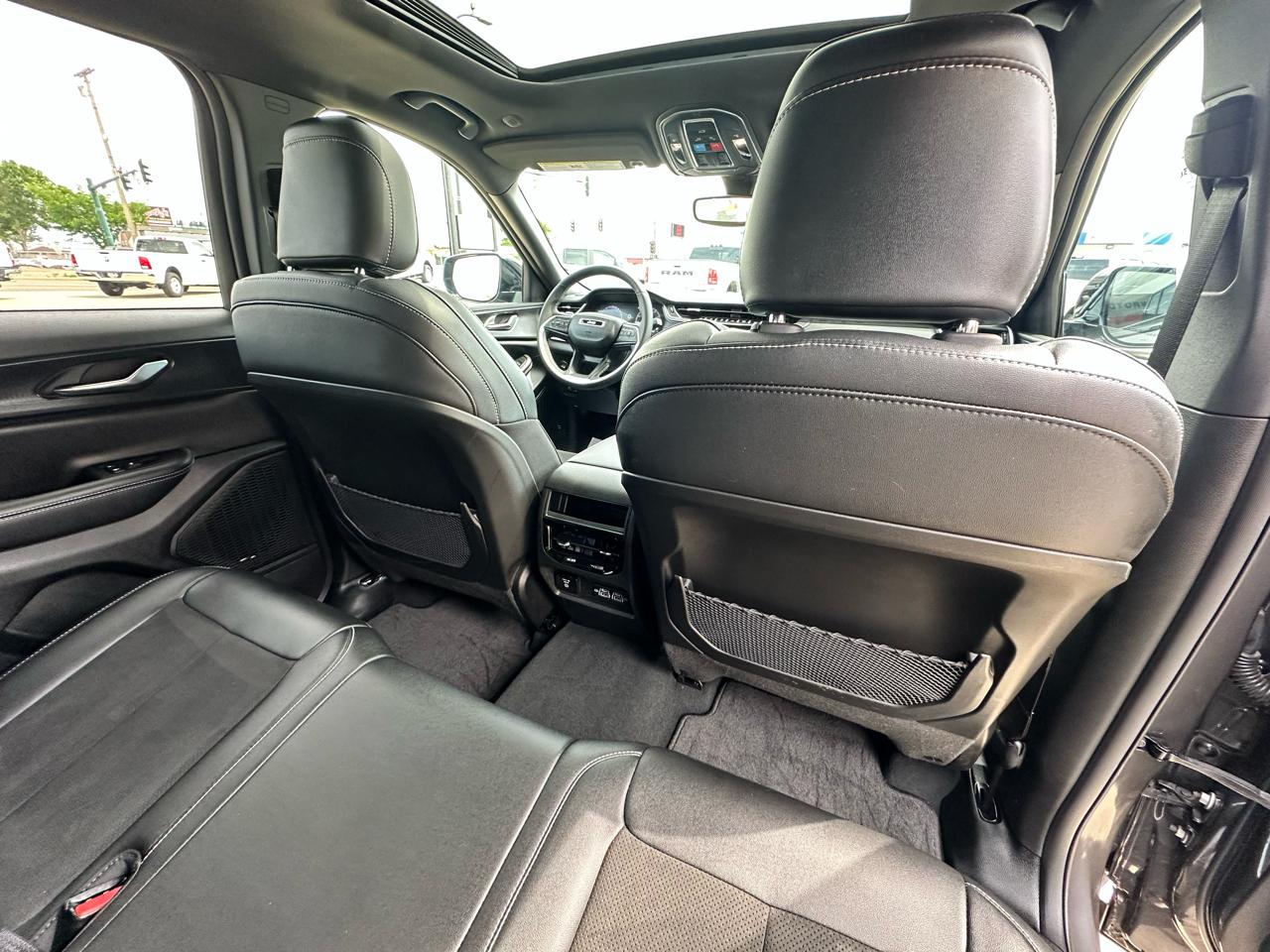 Jeep Grand Cherokee  2024