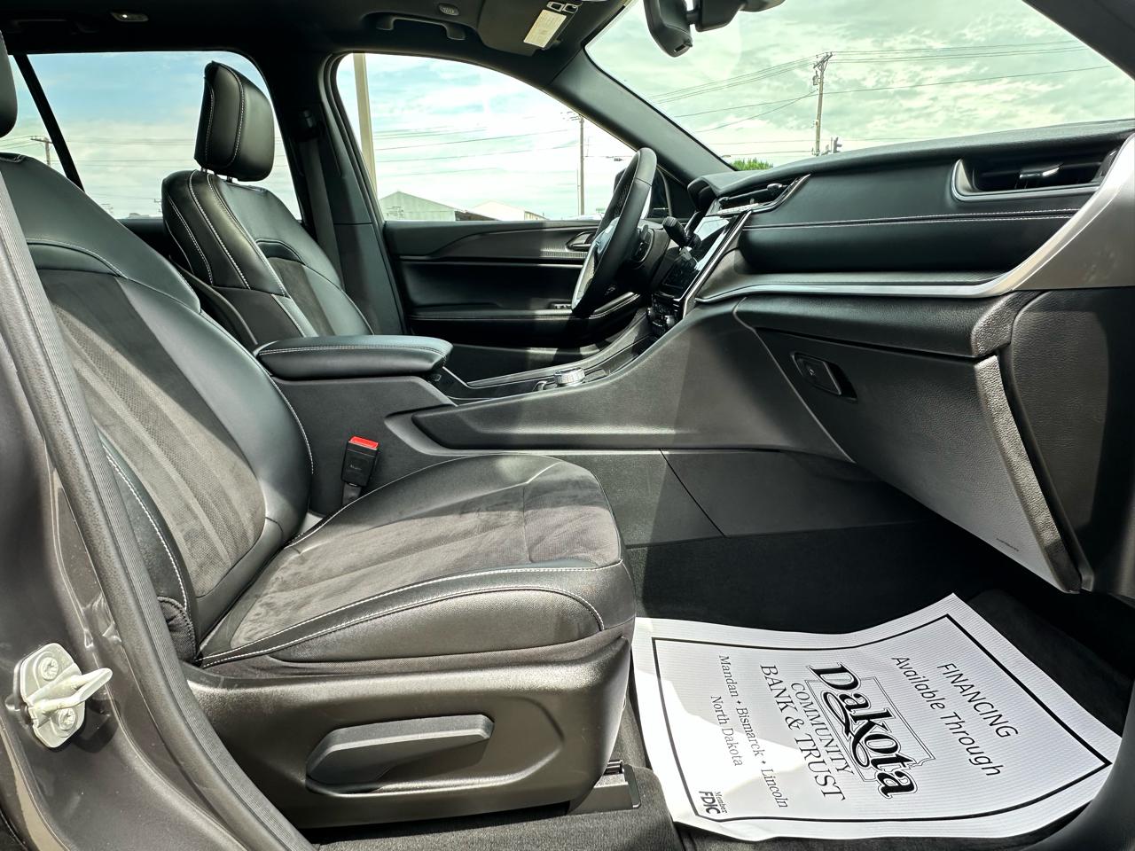 Jeep Grand Cherokee  2024