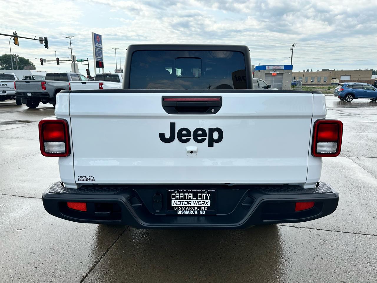 Jeep Gladiator  2025