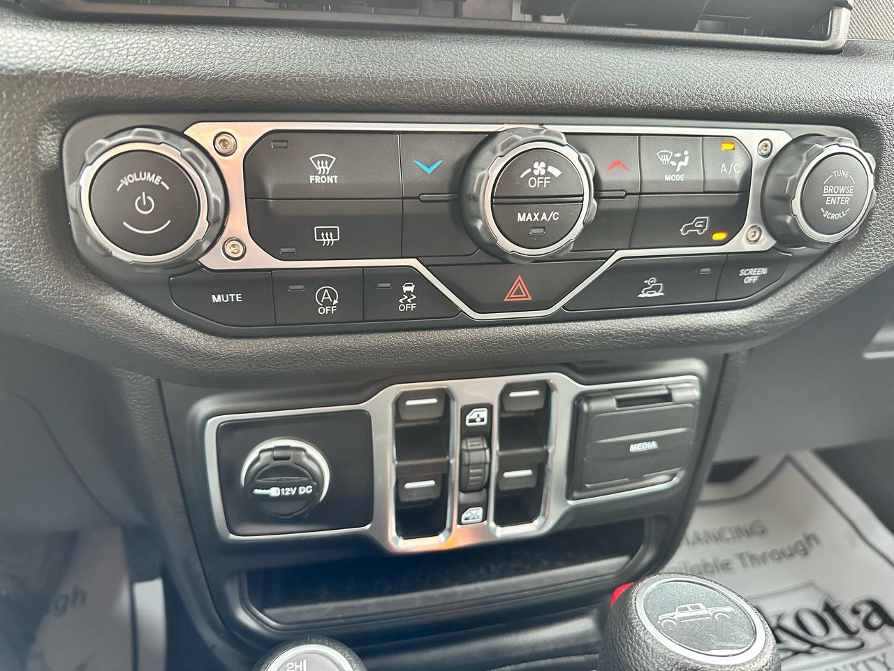 Jeep Gladiator  2025