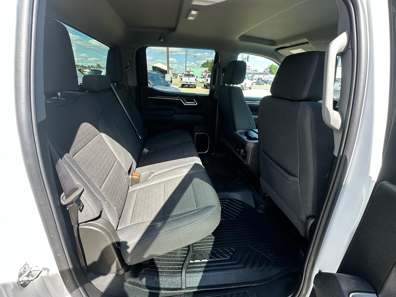 Chevrolet Silverado 1500 LT Crew Cab 4WD 2025