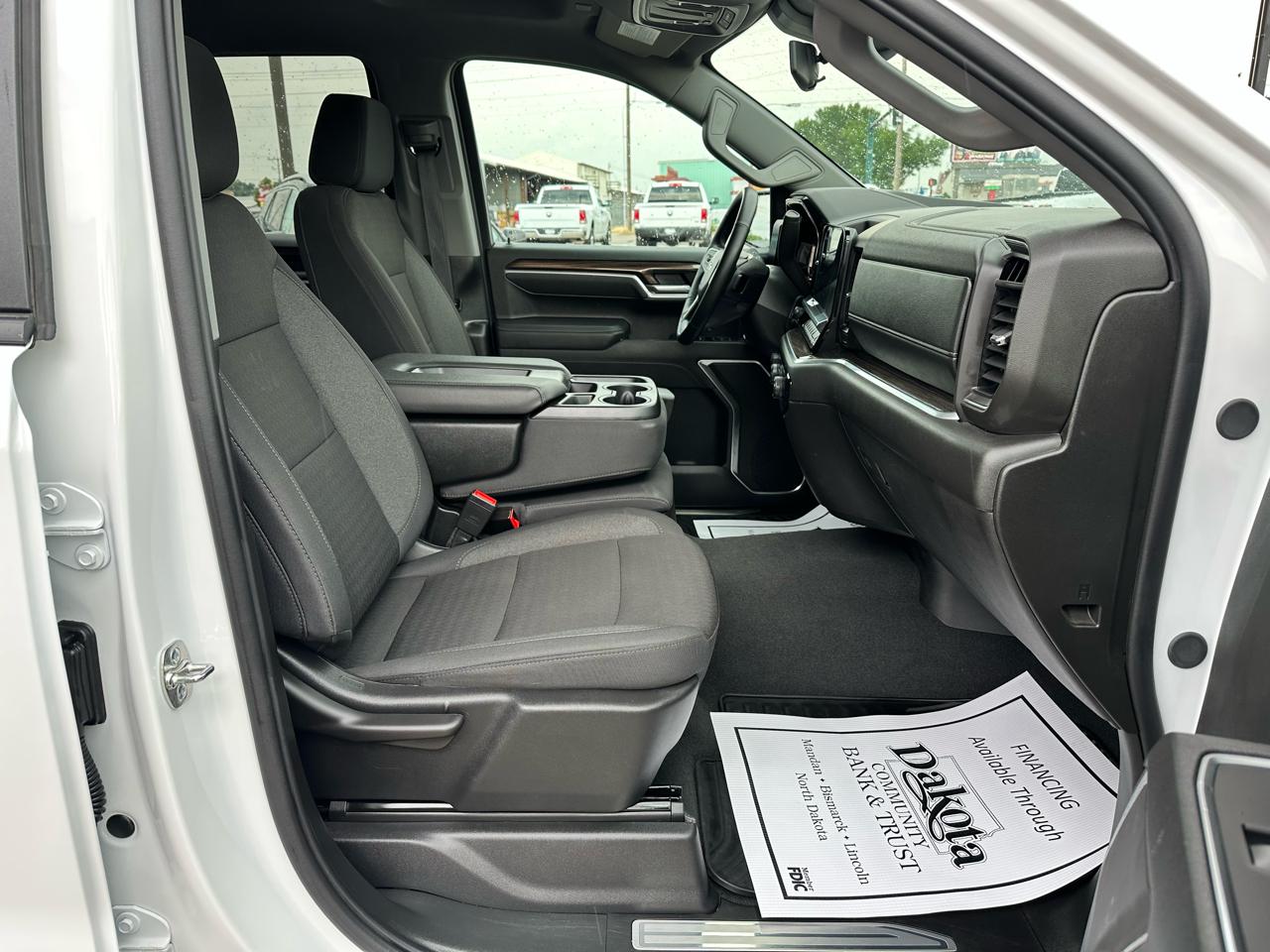 Chevrolet Silverado 1500 RST Crew Cab 4WD 2026