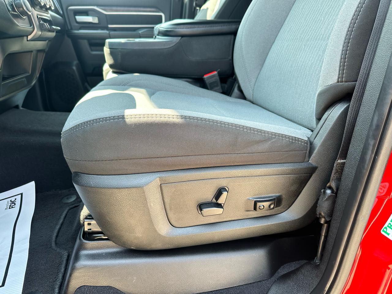 RAM 2500 Big Horn Crew Cab 4WD SWB 2024