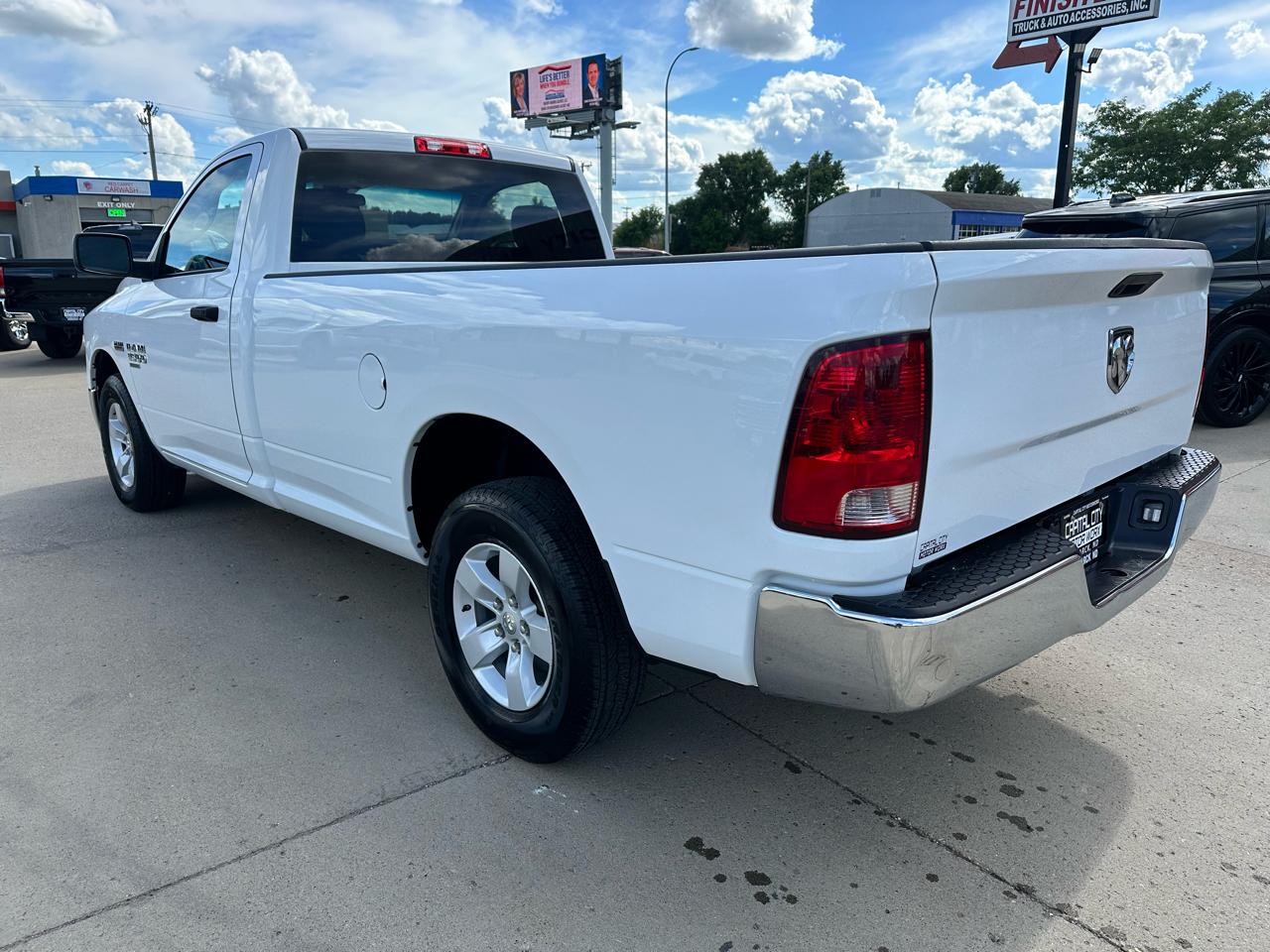 RAM 1500 Classic Tradesman Regular Cab LWB 4WD 2023