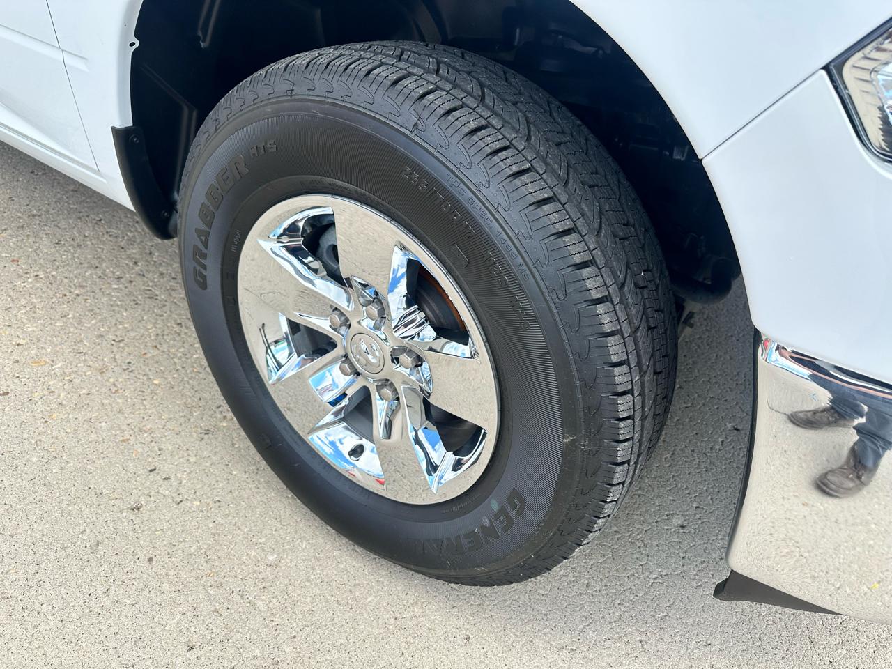 RAM 1500 Classic Tradesman Regular Cab LWB 4WD 2023