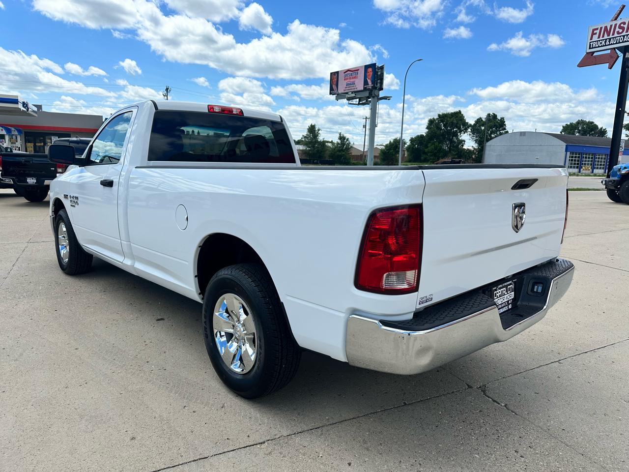 RAM 1500 Classic Tradesman Regular Cab LWB 4WD 2023