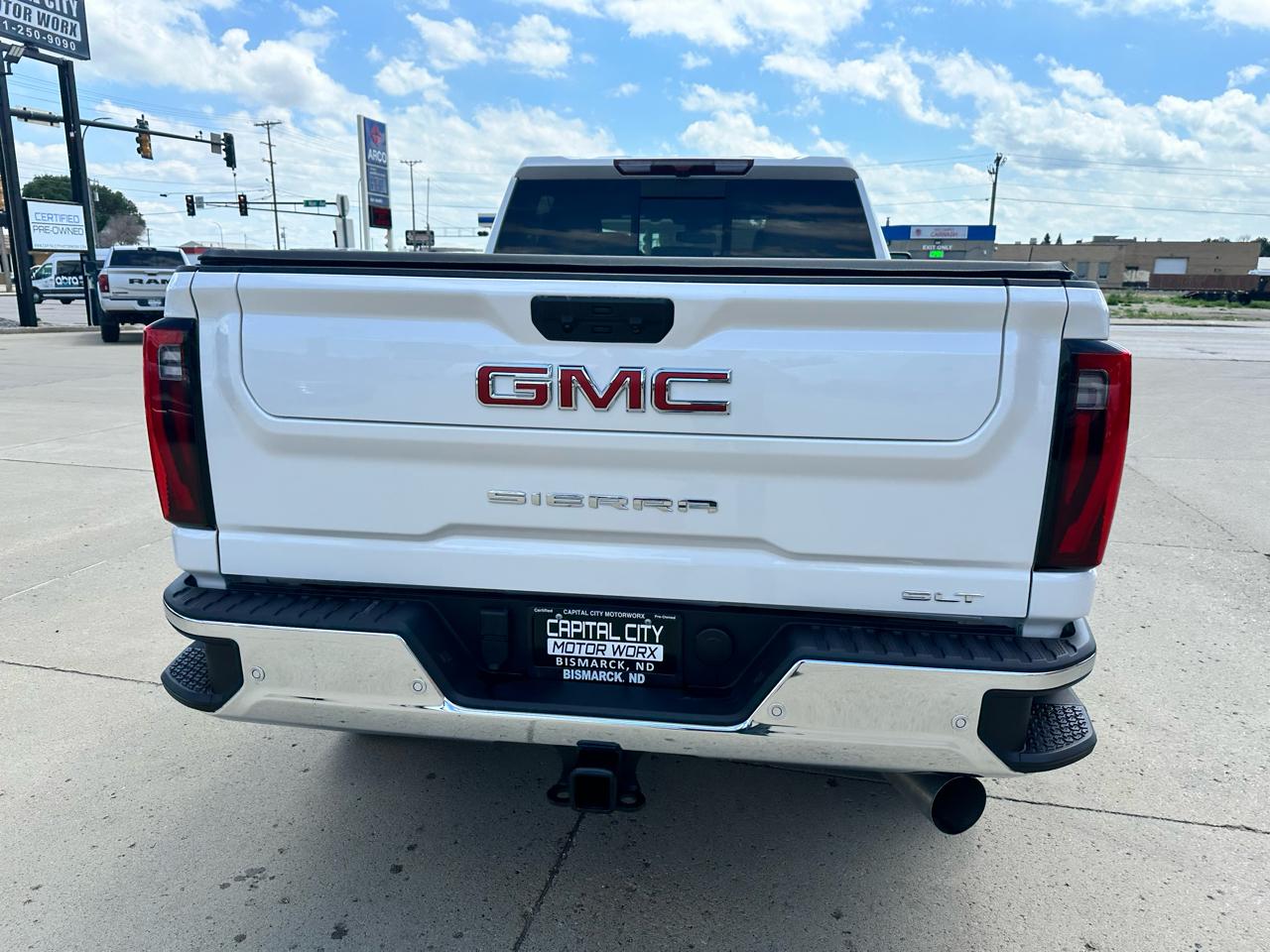 GMC Sierra 3500HD SLT Crew Cab 4WD 2025