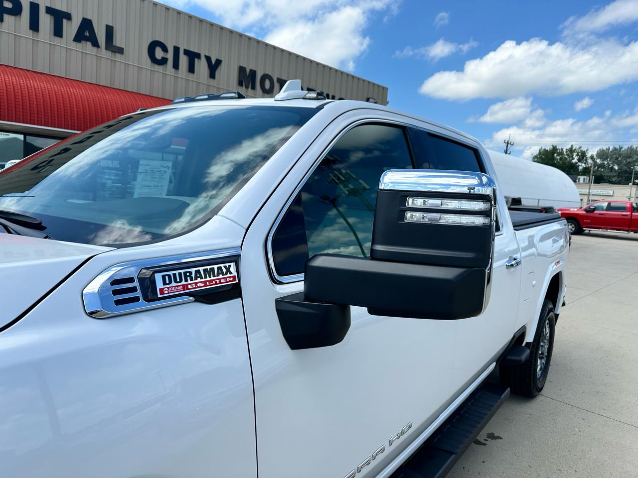 GMC Sierra 3500HD SLT Crew Cab 4WD 2025