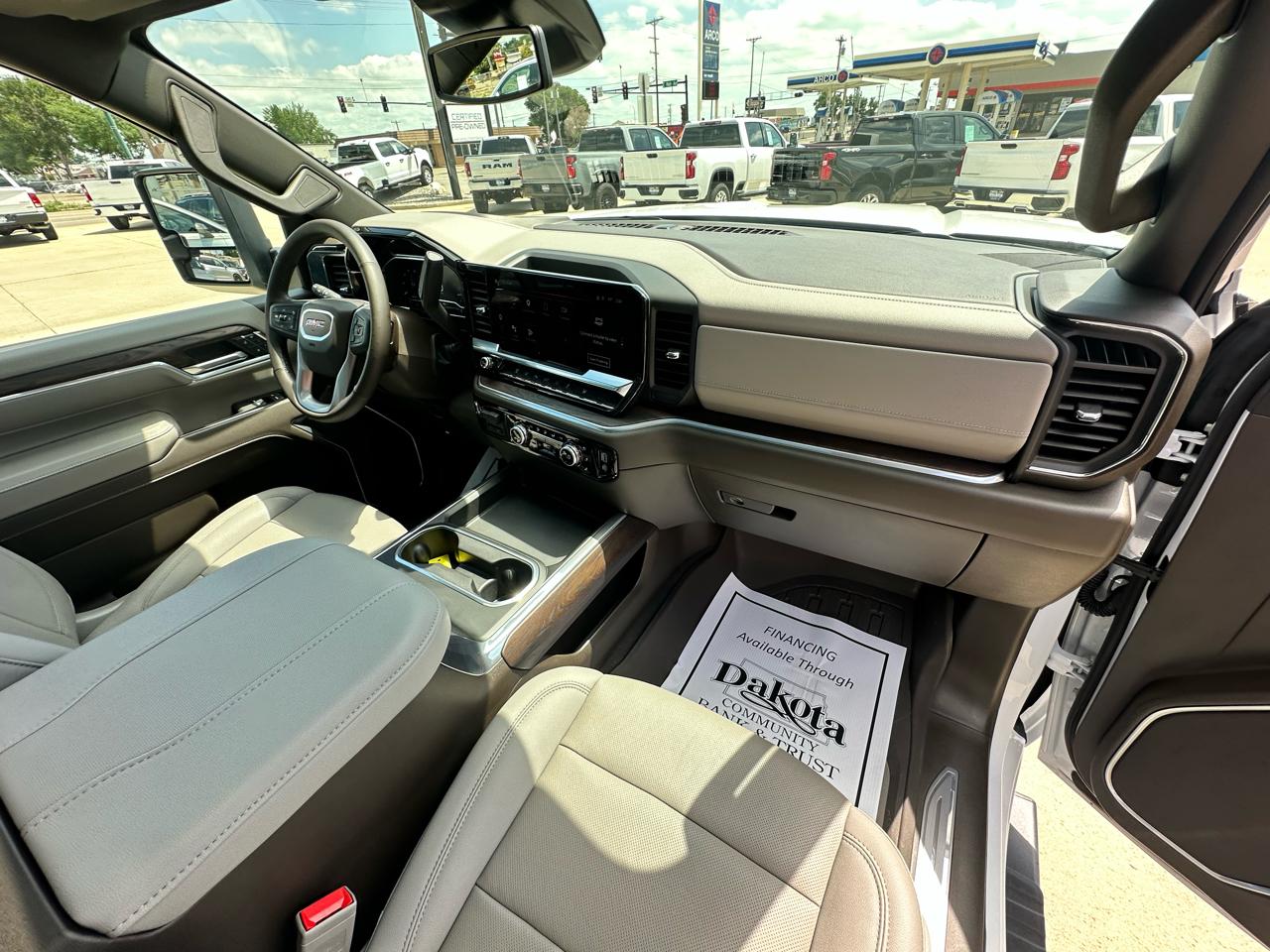 GMC Sierra 3500HD SLT Crew Cab 4WD 2025
