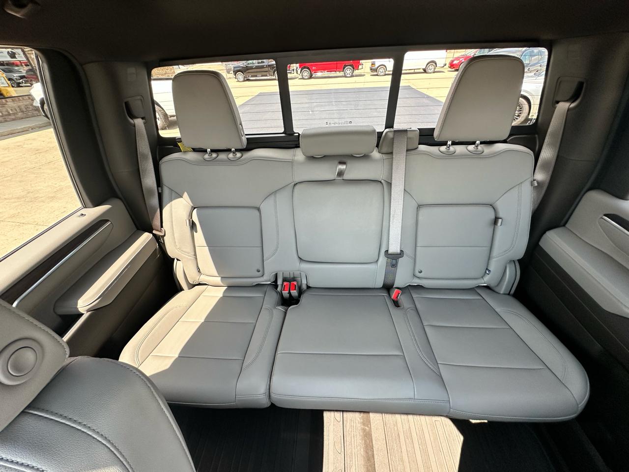 GMC Sierra 3500HD SLT Crew Cab 4WD 2025