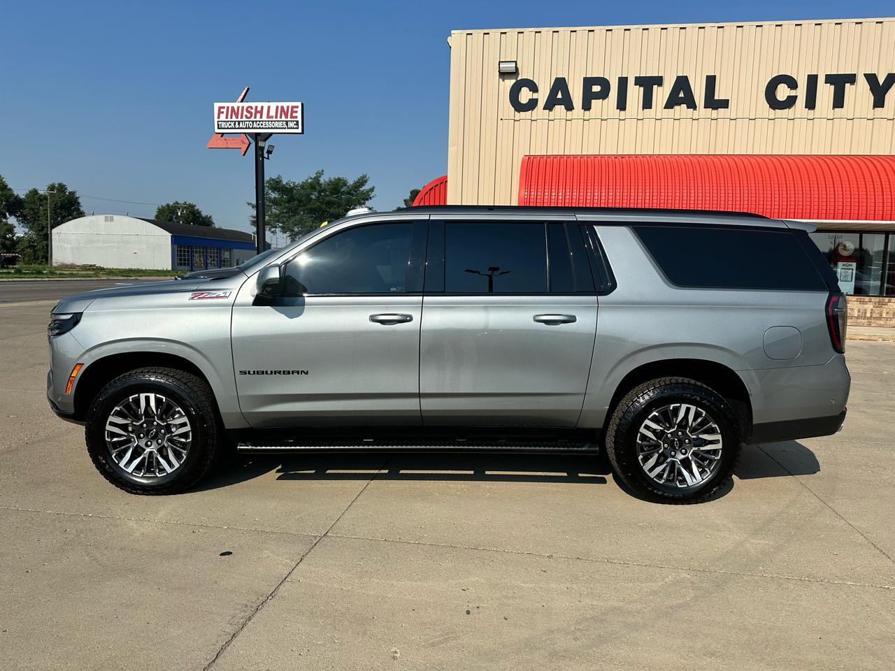 Chevrolet Suburban Z71 2026