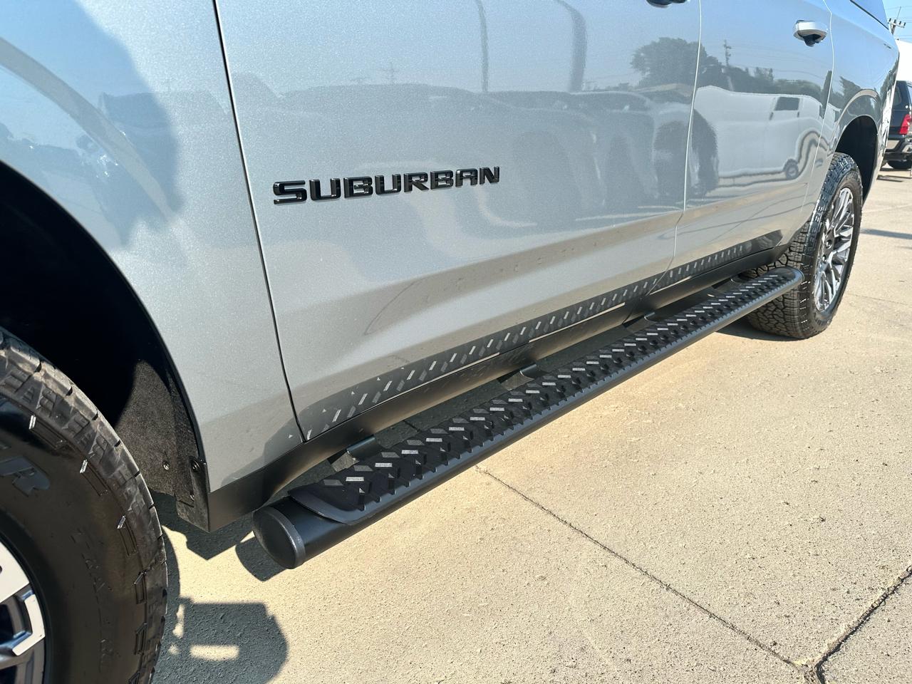 Chevrolet Suburban Z71 2026