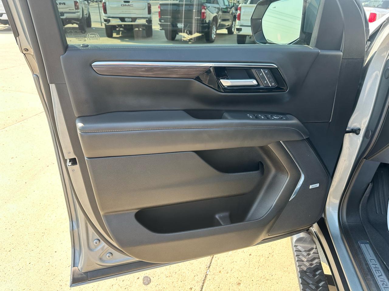 Chevrolet Suburban Z71 2026