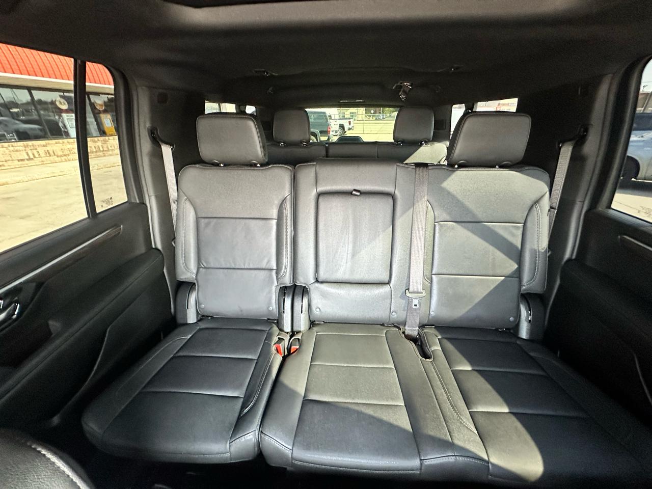 Chevrolet Suburban Z71 2026