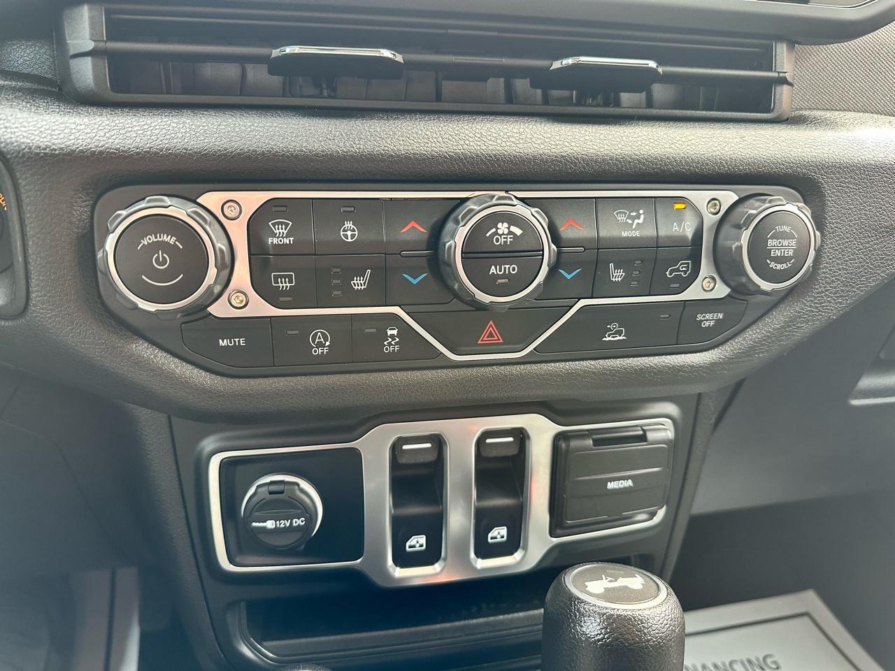 Jeep Wrangler Sport S 2024