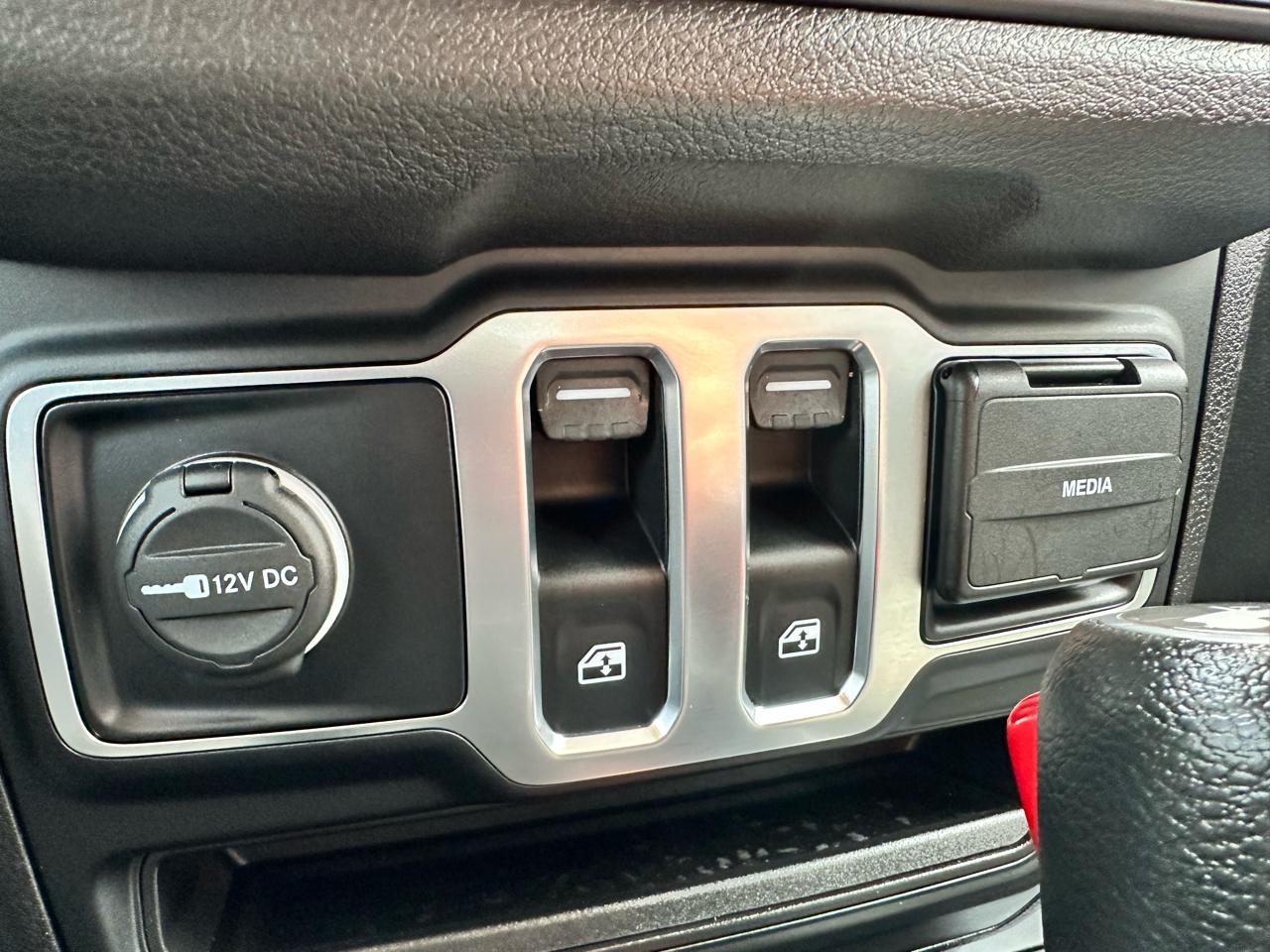 Jeep Wrangler Sport S 2024