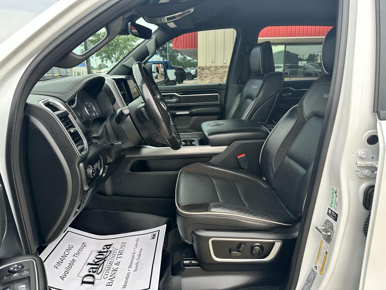 RAM 1500 Laramie Crew Cab SWB 4WD 2022