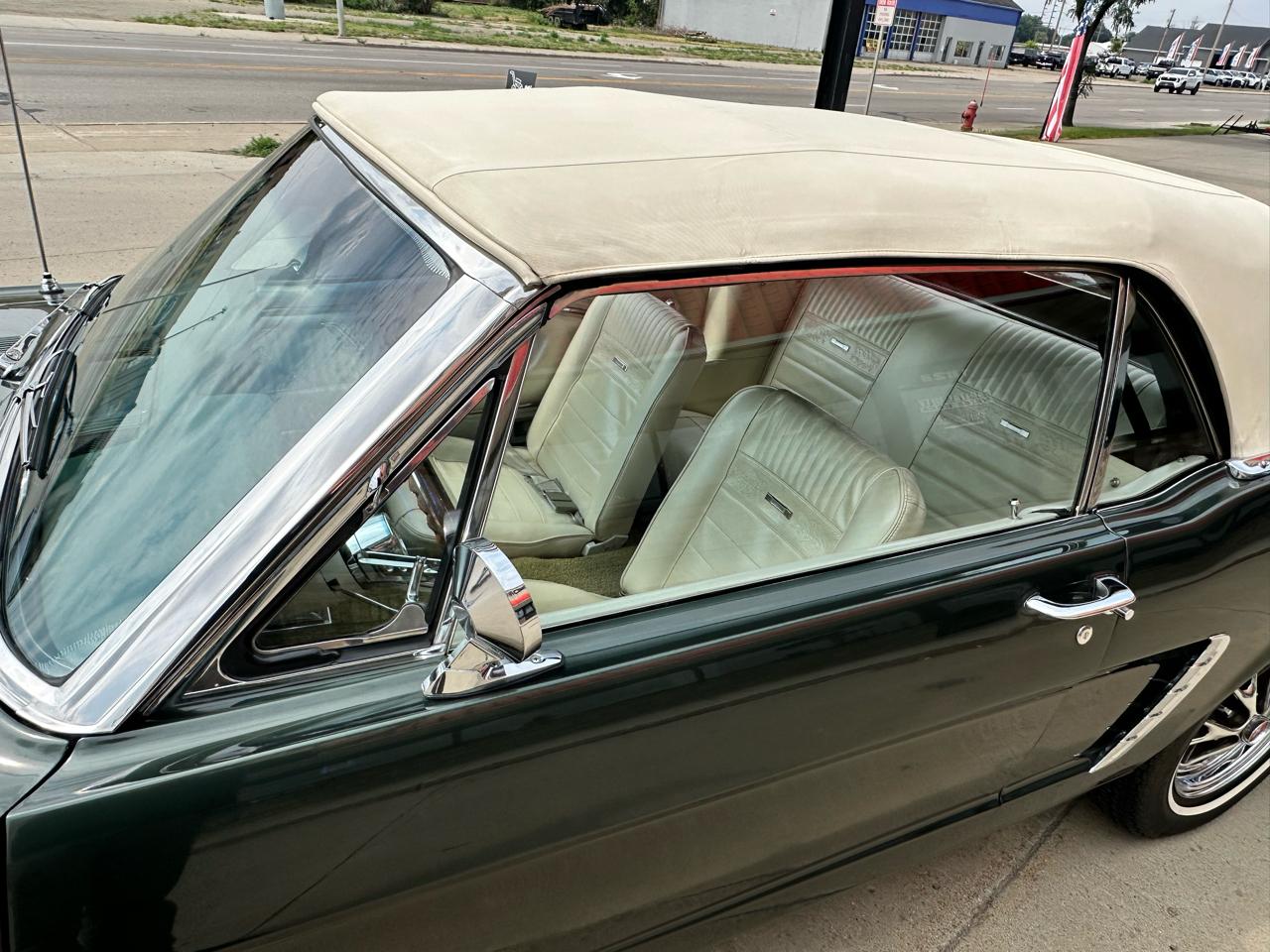 Ford Mustang 2dr Convertible 1965