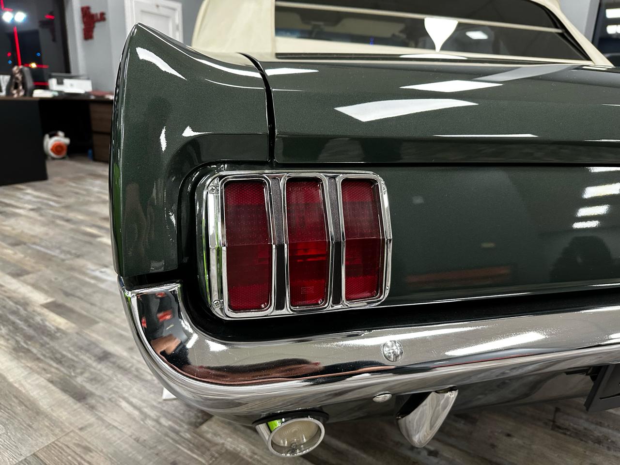 Ford Mustang 2dr Convertible 1965