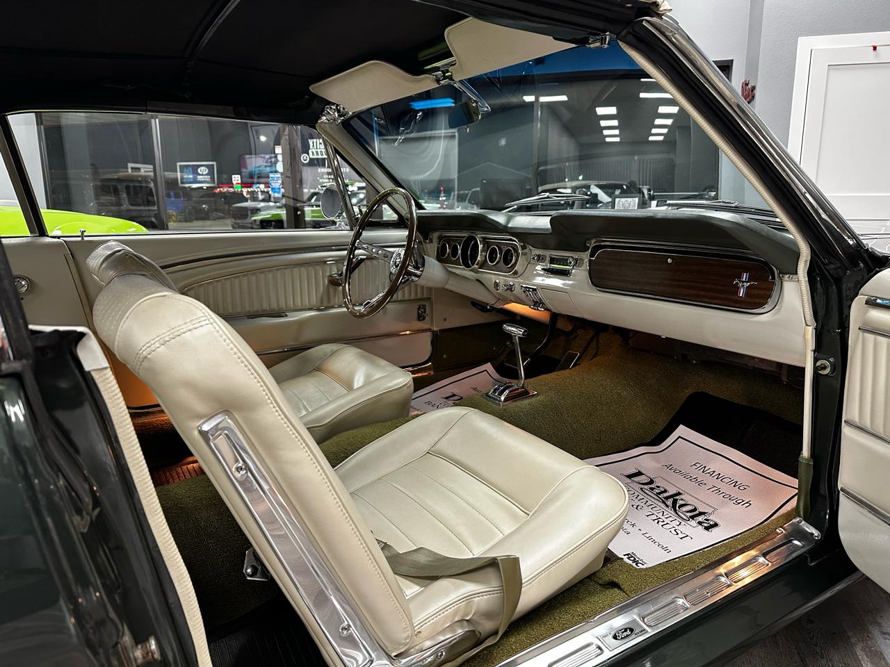 Ford Mustang 2dr Convertible 1965