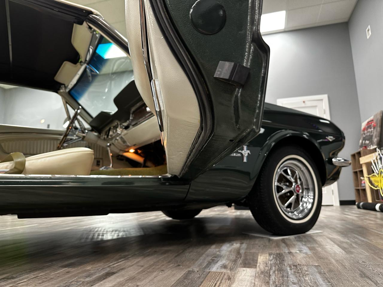 Ford Mustang 2dr Convertible 1965