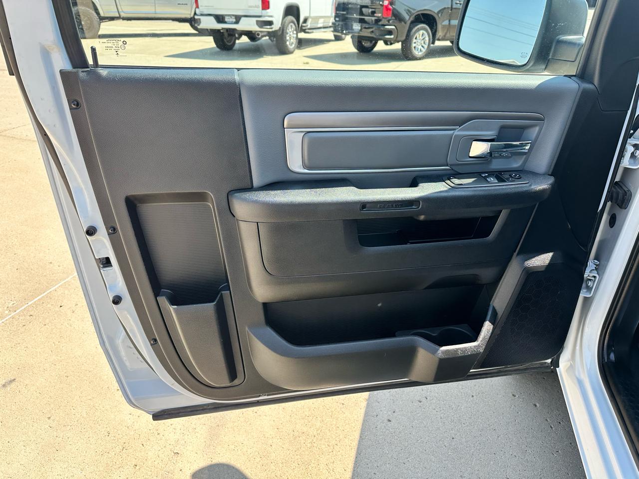 RAM 1500 Classic  2023