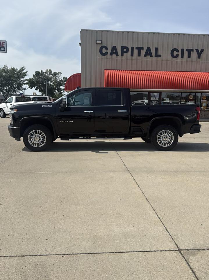 Chevrolet Silverado 3500HD High Country Crew Cab 4WD 2022